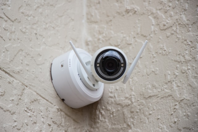 Câmeras em Bares e Restaurantes: Benefícios Além da Segurança
